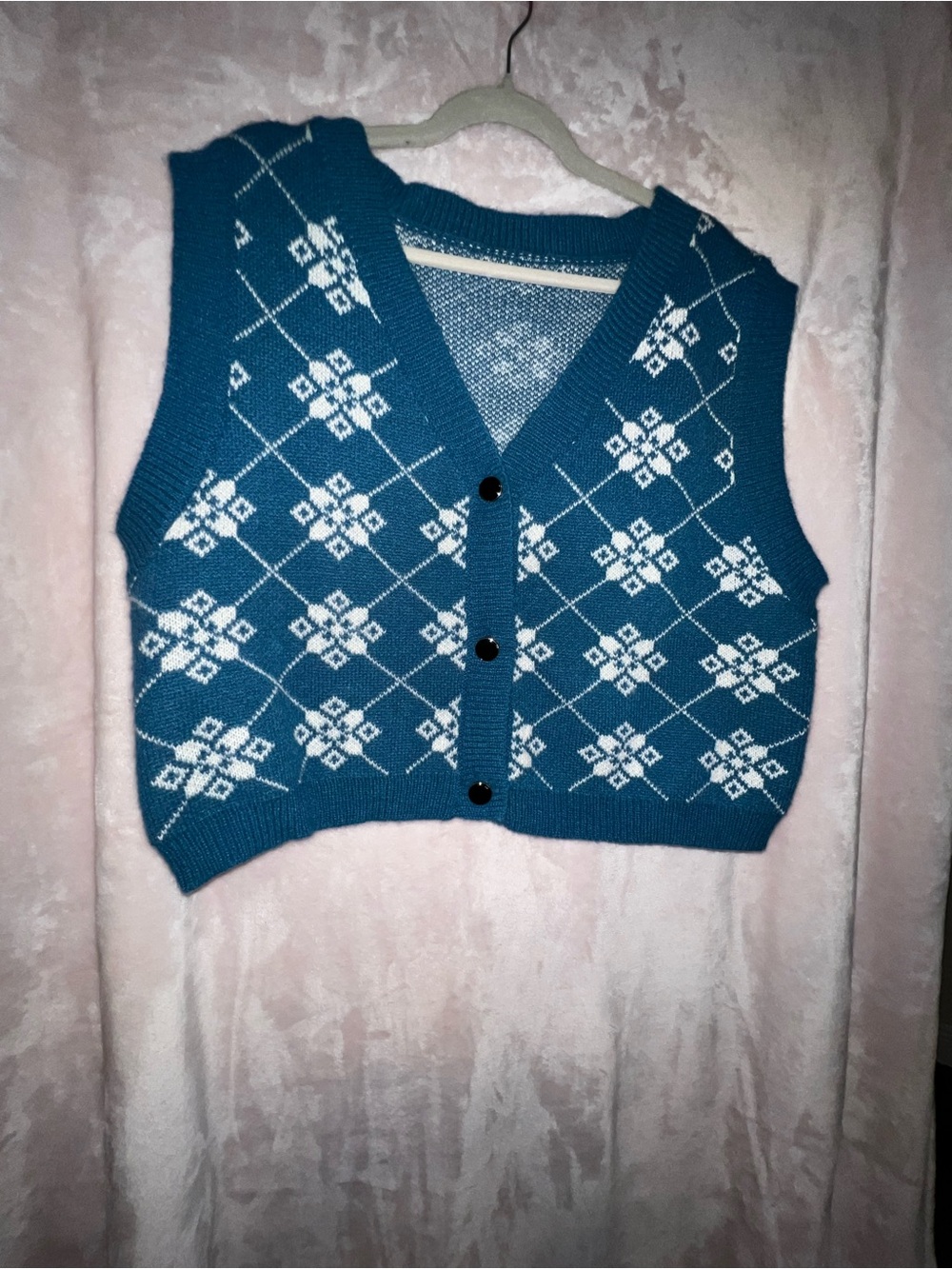 SHEIN Teal and White Patterned Knit Button-Up Sweater Vest